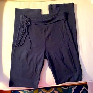 Black yoga pants with tassel detail. 💥💥